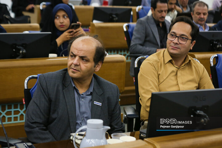 نشست خبری استاندار اصفهان