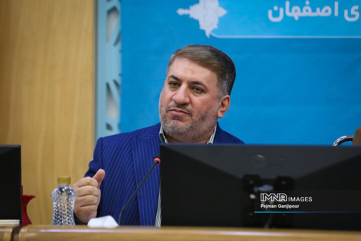 نشست خبری استاندار اصفهان