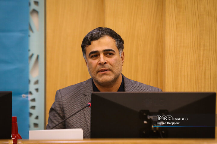 نشست خبری استاندار اصفهان