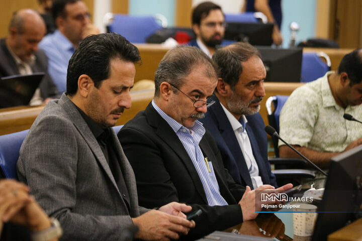 نشست خبری استاندار اصفهان