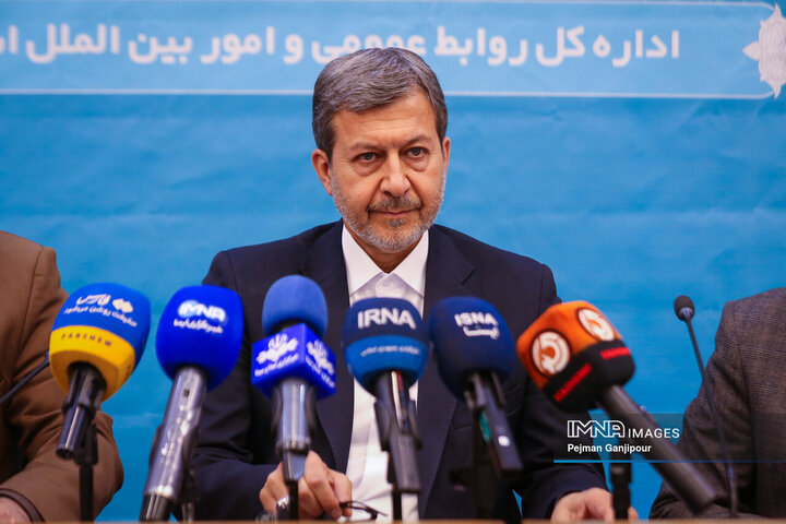 نشست خبری استاندار اصفهان