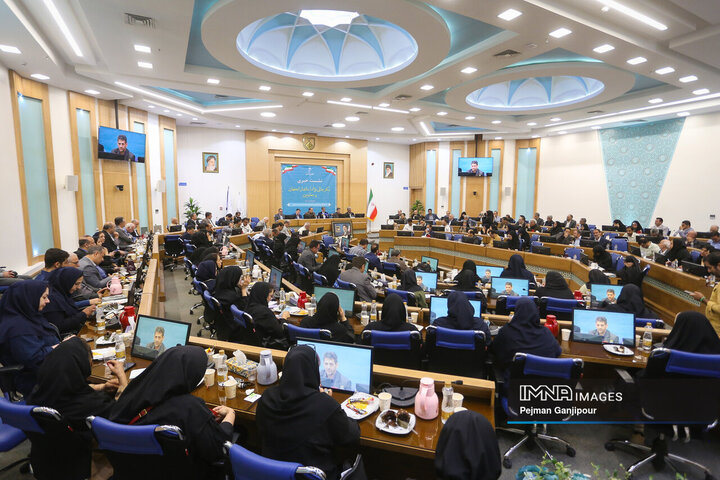نشست خبری استاندار اصفهان