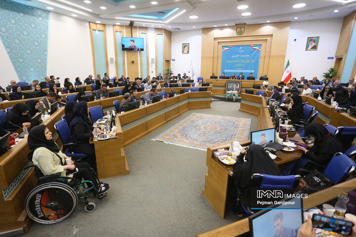 نشست خبری استاندار اصفهان