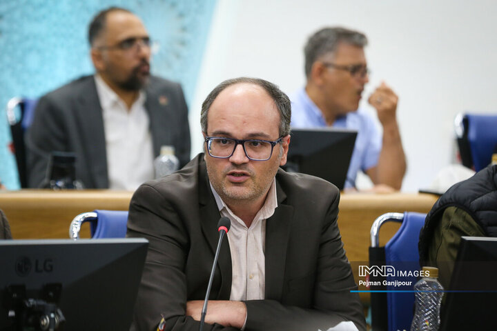 نشست خبری استاندار اصفهان