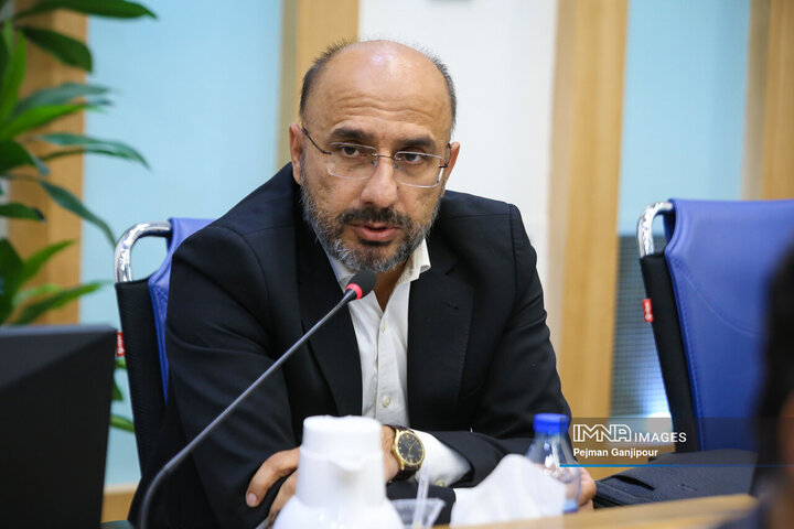 نشست خبری استاندار اصفهان