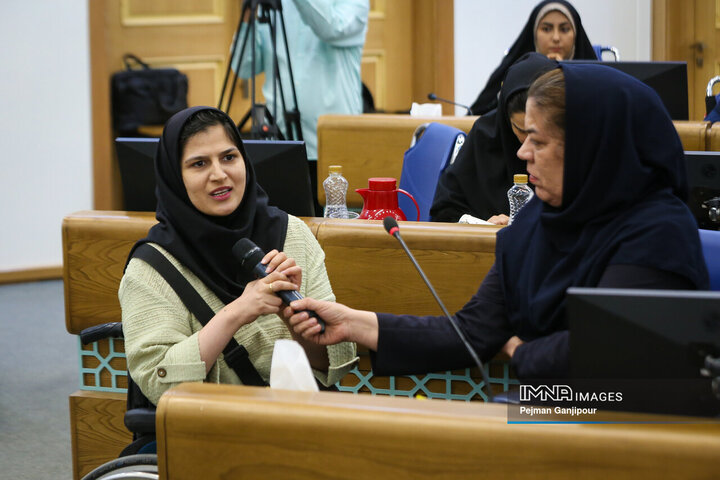 نشست خبری استاندار اصفهان