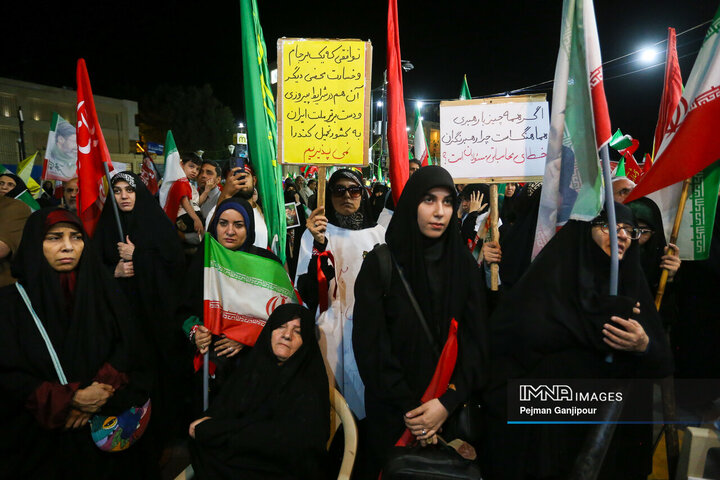تجمع مردمی مطالبه شروط رهبری در مذاکرات - اصفهان