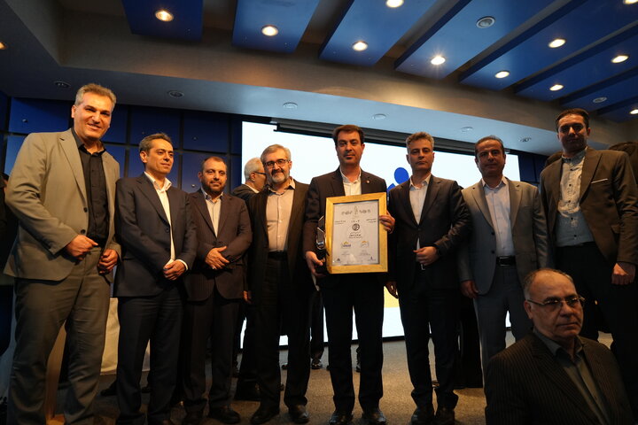 نشان سیمین تعالی بر سینه شهرداری اصفهان؛ افتخاری ملی برای مدیریت شهری نصف جهان