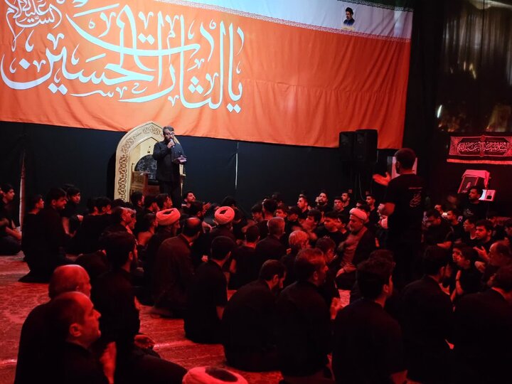 تبیین معارف عاشورا در کنار آیین‌های عزاداری محرم در کردستان
