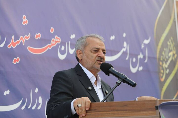 تنها راه تحقق عدالت در همه حوزه‌ها، سرمایه‌گذاری در نظام تعلیم و تربیت است