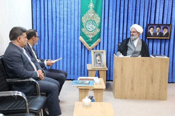 نماینده ولی فقیه در سمنان: از نیروهای کارآمد استان در سطوح مدیریت استفاده شود