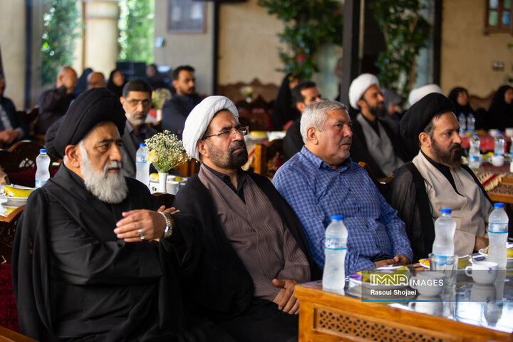 رونمایی از فصلنامه اخلاق و جامعه