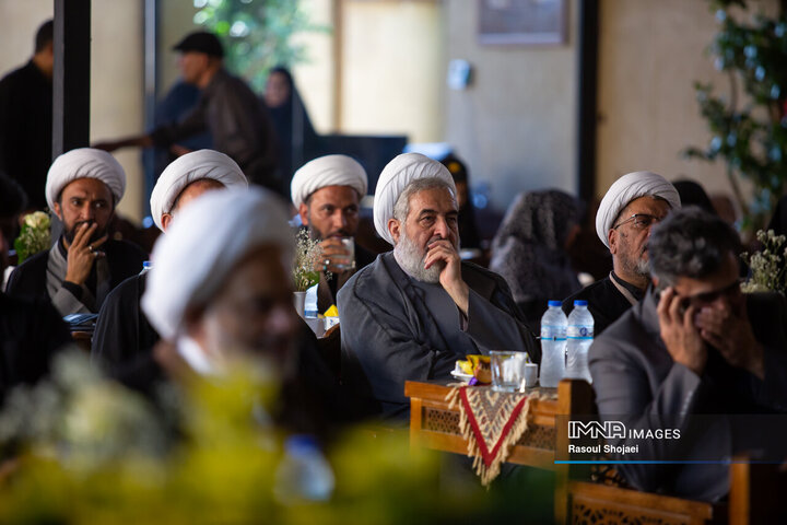رونمایی از فصلنامه اخلاق و جامعه
