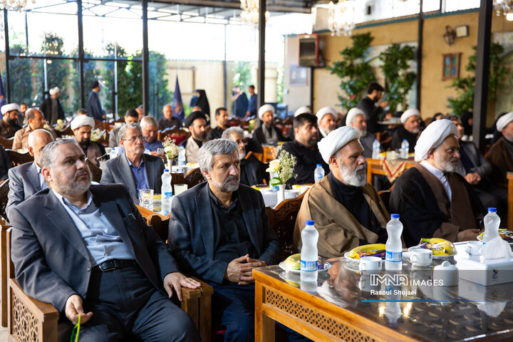 رونمایی از فصلنامه اخلاق و جامعه