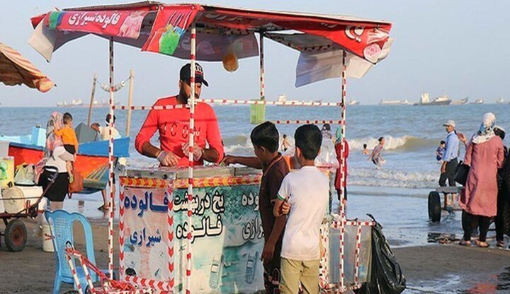 ضوابط جدید شهرداری بندرعباس برای فعالیت دست‌فروشان ساحلی