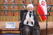حماسه ملت ایران جلوه‌ای از حماسه عاشورا است