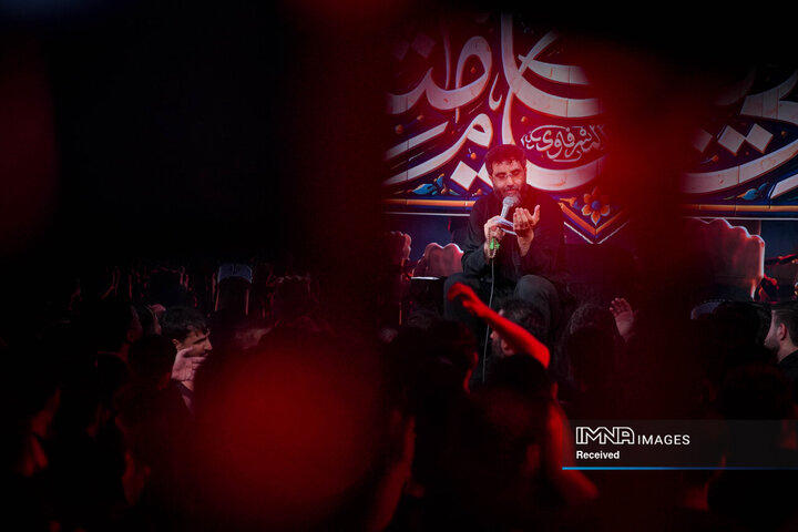 عزاداری دهه اول محرم در هیئت فدائیان حسین(ع)