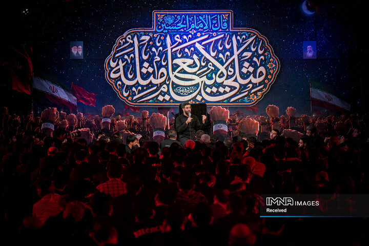 عزاداری دهه اول محرم در هیئت فدائیان حسین(ع)