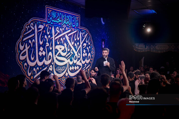 عزاداری دهه اول محرم در هیئت فدائیان حسین(ع)