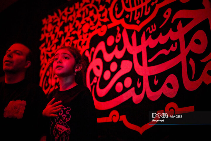 عزاداری دهه اول محرم در هیئت فدائیان حسین(ع)