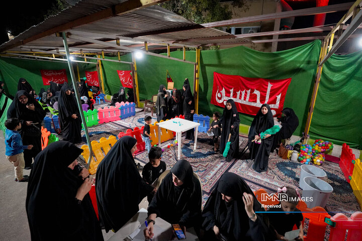 عزاداری دهه اول محرم در هیئت فدائیان حسین(ع)