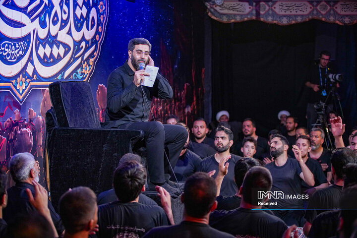 عزاداری دهه اول محرم در هیئت فدائیان حسین(ع)
