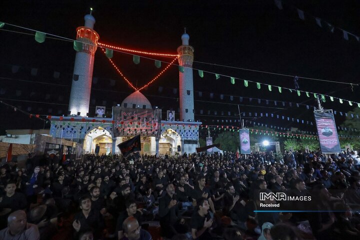 عزاداری دهه اول محرم در هیئت فدائیان حسین(ع)