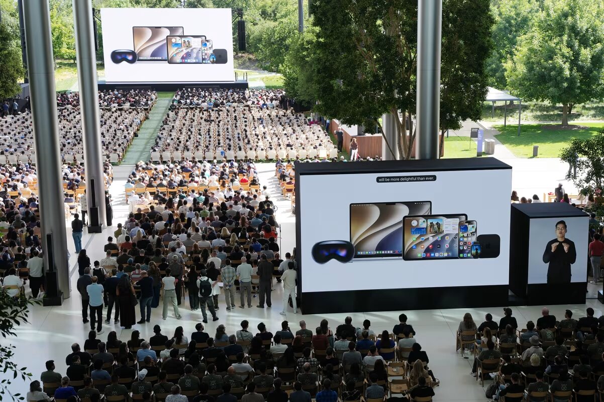 اپل از Siri AI رونمایی کرد؛ بزرگ‌ترین تحول دستیار هوشمند آیفون در ۱۵ سال گذشته