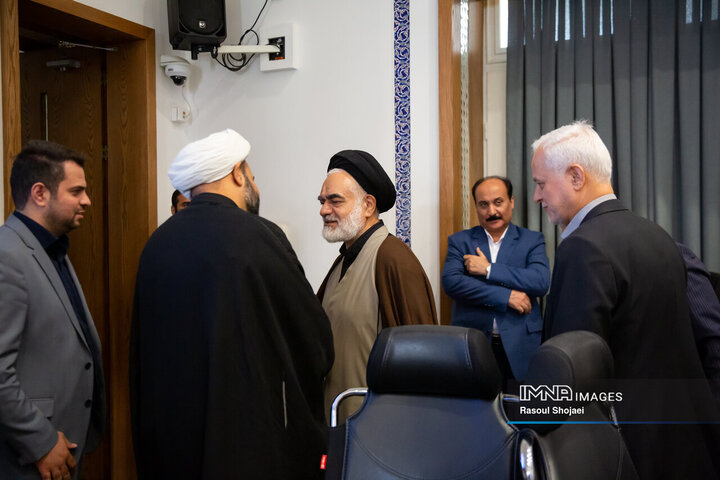 جلسه علنی شورای شهر اصفهان
