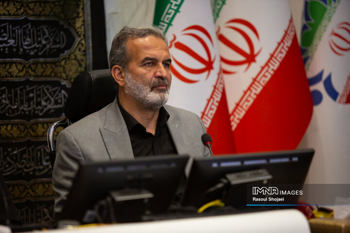 نیروهای آتش‌نشان در جنگ تحمیلی با جسارت و شجاعت به آسیب‌دیدگان خدمت کردند 