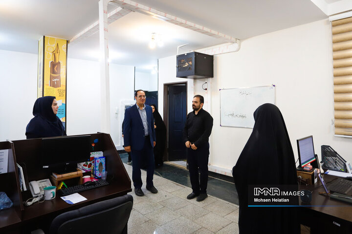 حضور مدیرکل پزشکی قانونی استان اصفهان در خبرگزاری ایمنا