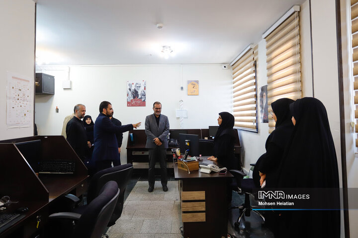 حضور معاون امنیتی انتظامی استانداری اصفهان در خبرگزاری ایمنا