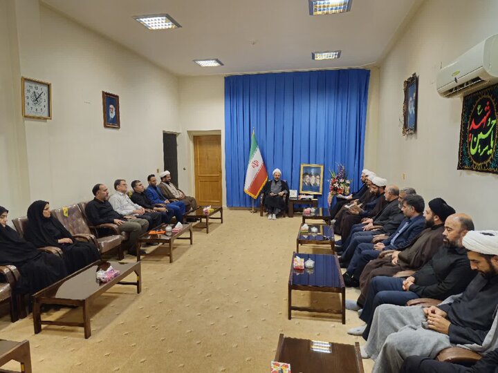 مبلغان دینی وظیفه افزایش معرفت دینی و بصیرت سیاسی جامعه را بر عهده دارند