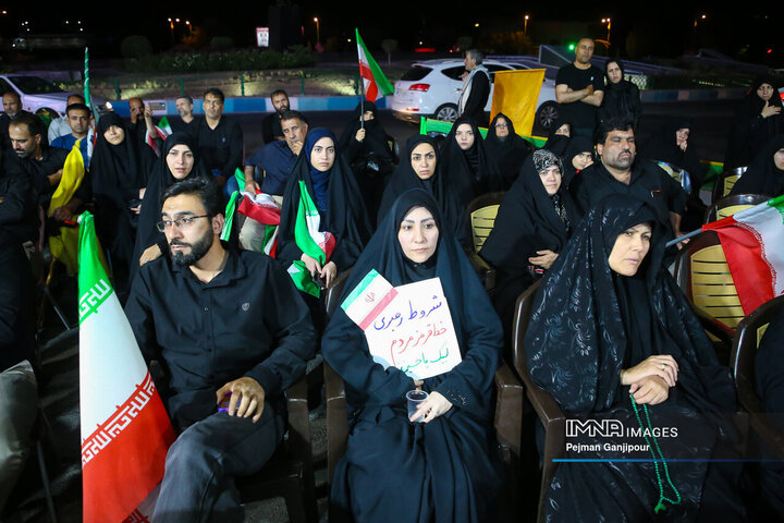 عزاداری شب هشتم محرم در خیابان‌های اصفهان
