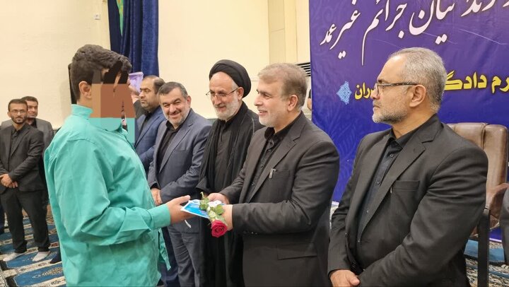 آزادی ۲۹۷ زندانی در مازندران همزمان با هفته قوه قضاییه