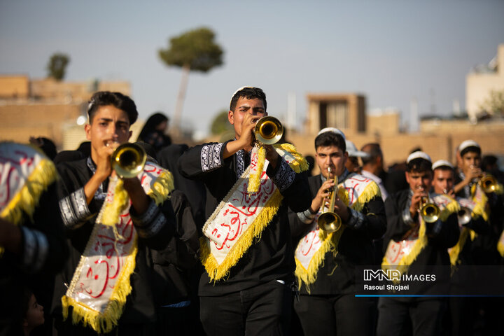 کاروان نمادین خمینی شهر