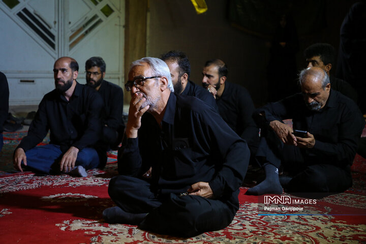 مجلس روضه اباعبدالله‌الحسین(ع) به یاد شهید جنگ رمضان