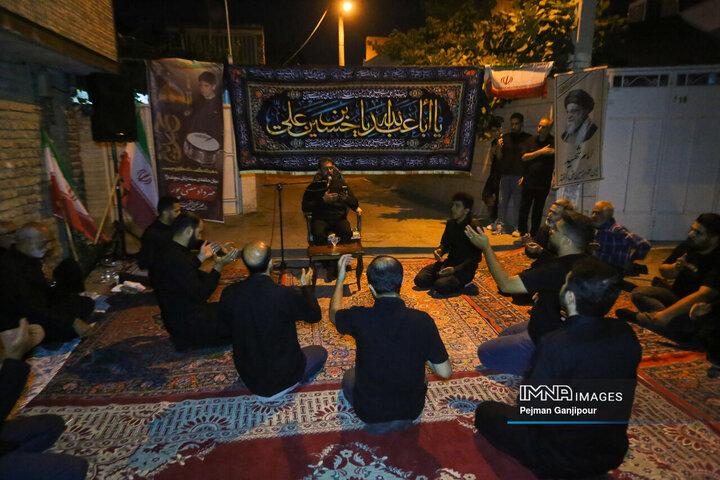 مجلس روضه اباعبدالله‌الحسین(ع) به یاد شهید جنگ رمضان