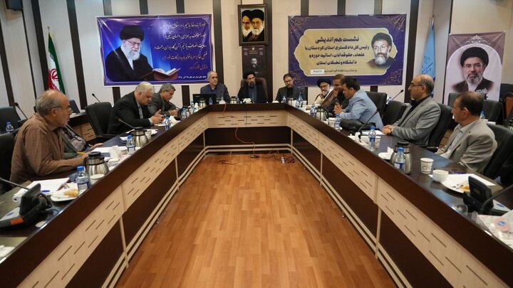 ابعاد مختلف جنایات آمریکایی صهیونیستی توسط متخصصان علم حقوق تبیین شود