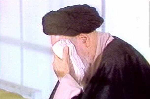 سال‌های گریه به تو جرم تلقی می‌شد، روضه هر شب ما برکت روح‌الله است