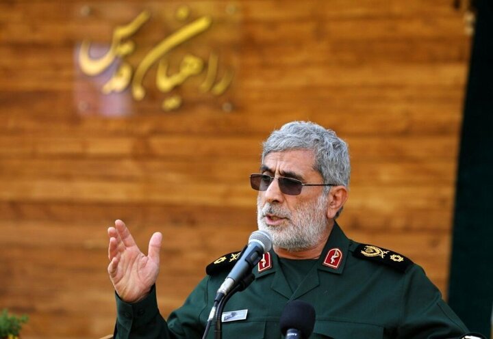 سردار قاآنی:اگر امروز با اختیار خود عقبنشینی نکنید،فردا با خواری ناگزیر به فرار خواهید شد