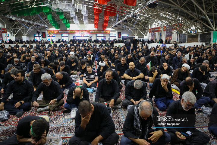 قافله عزا و حماسه هیئت رزمندگان اسلام اصفهان