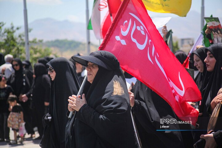 مراسم عزاداری ظهر  عاشورای حسینی در سنندج
