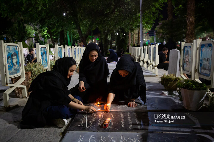 شام غریبان در گلستان شهدا