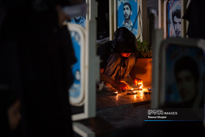 شام غریبان در گلستان شهدا