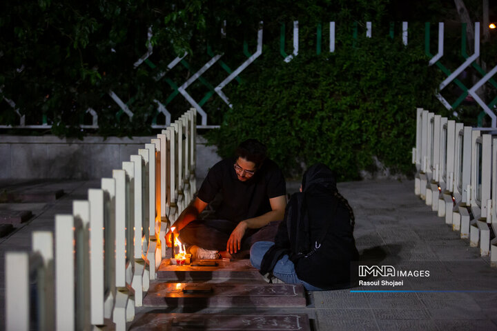 شام غریبان در گلستان شهدا