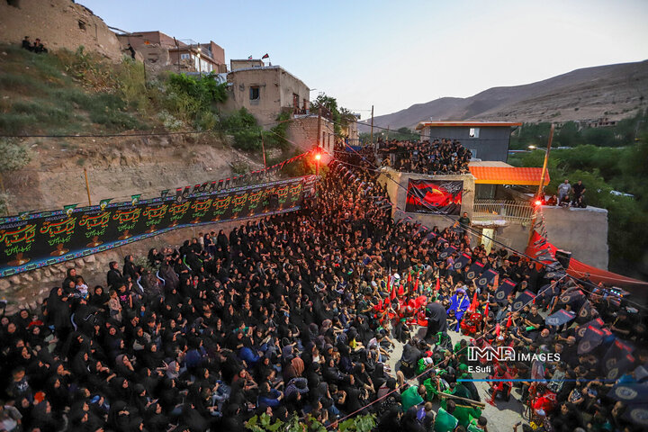 تعزیه‌خوانی عاشورای حسینی در روستای تاریخی وفس