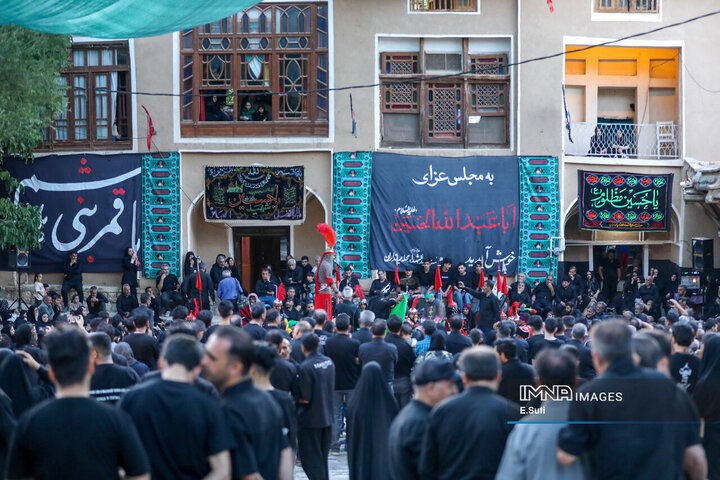 تعزیه‌خوانی عاشورای حسینی در روستای تاریخی وفس
