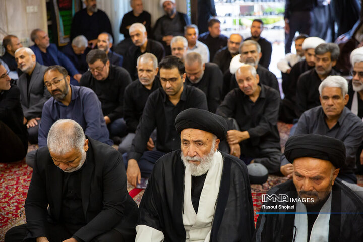 عزاداری محرم در دفتر آیت الله طباطبایی نژاد
