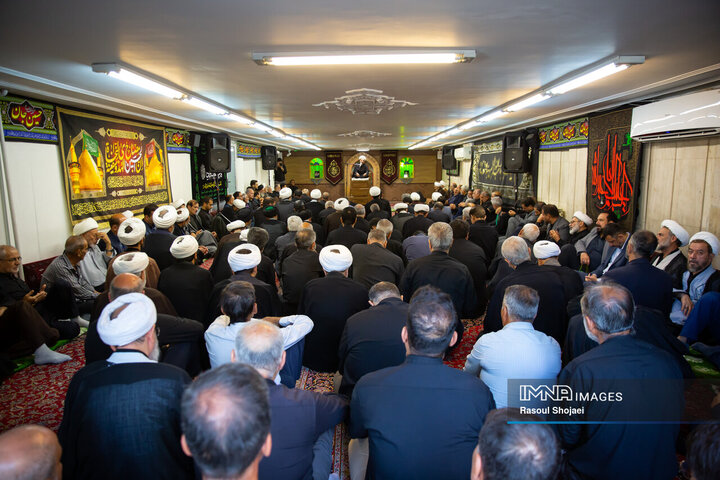 عزاداری محرم در دفتر آیت الله طباطبایی نژاد